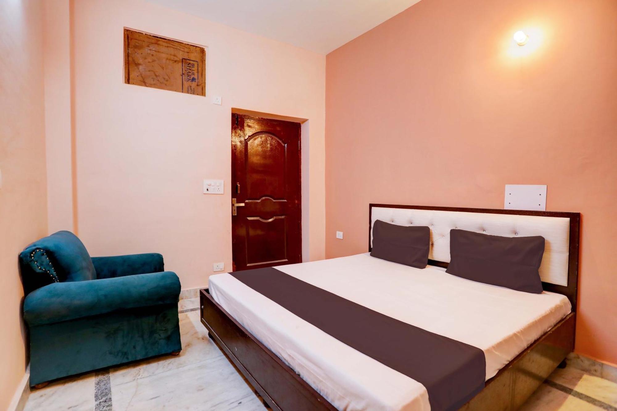 Hotel O Tilak Hotel 24 Sector 27 Near By Vinayak Hospital Gali No-6 ノイダ エクステリア 写真