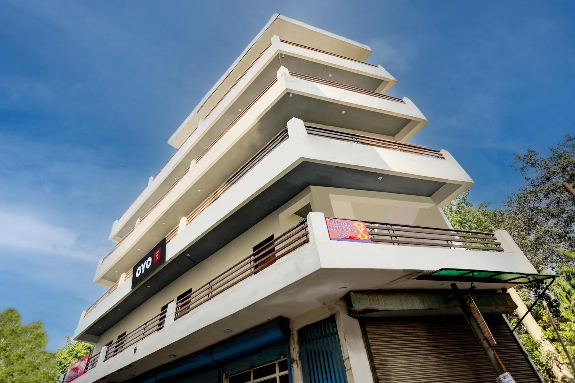 Hotel O Tilak Hotel 24 Sector 27 Near By Vinayak Hospital Gali No-6 ノイダ エクステリア 写真